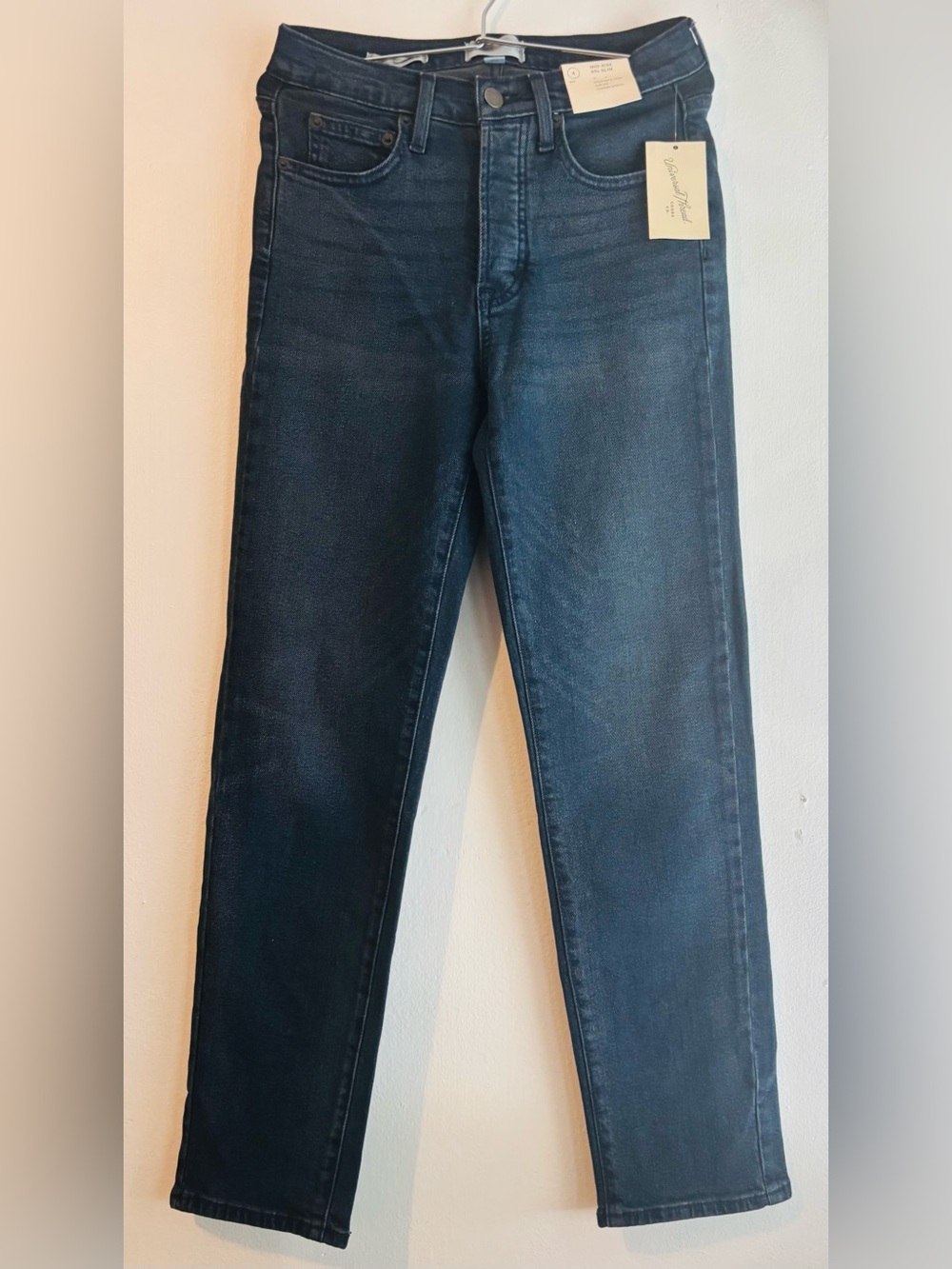 Universal Thread women's Slim Straight Jeans in Dark Blue